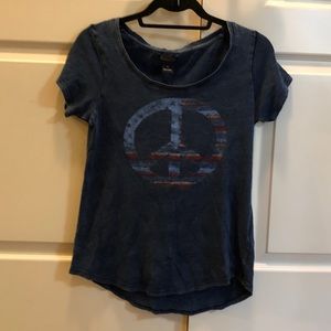 Lucky Brand Womens Size Small Peace T-shirt